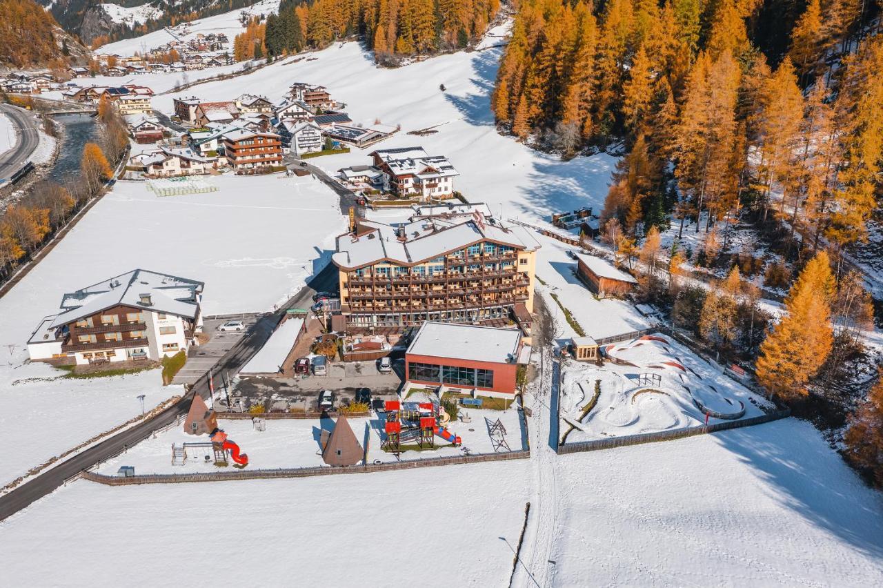 Hotel Sunny Soelden Exterior foto
